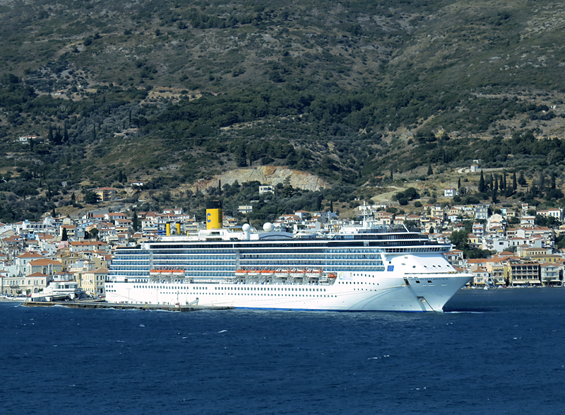 le Costa Mediterranea