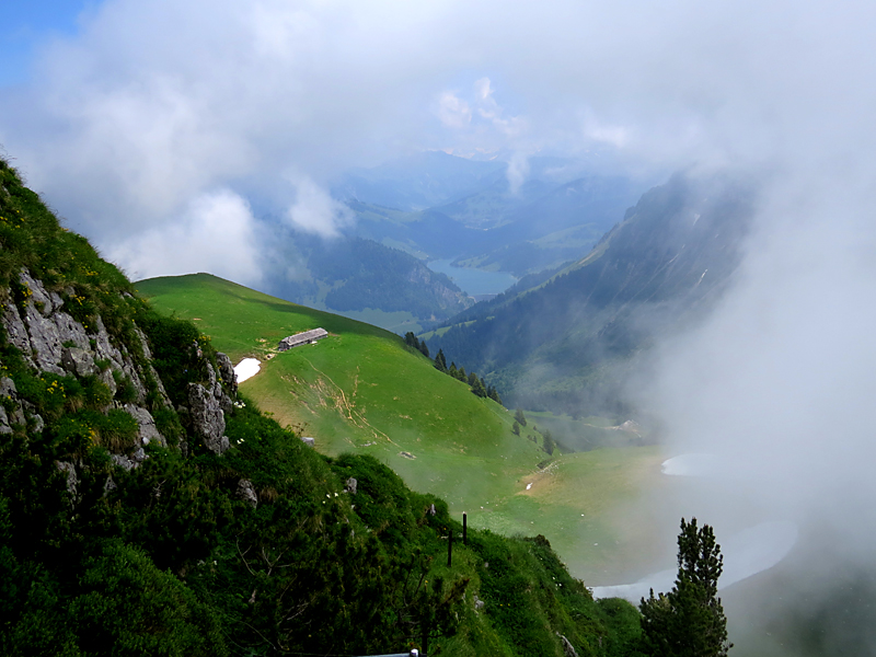 BALLADE AUX ROCHERS DE NAYE