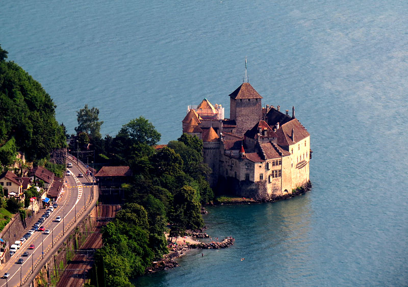 le chteau de Chillon du train