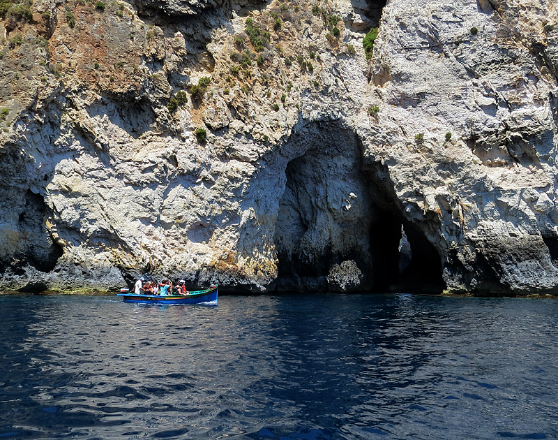 Promenade en bateau  la Grotte bleue, Malte