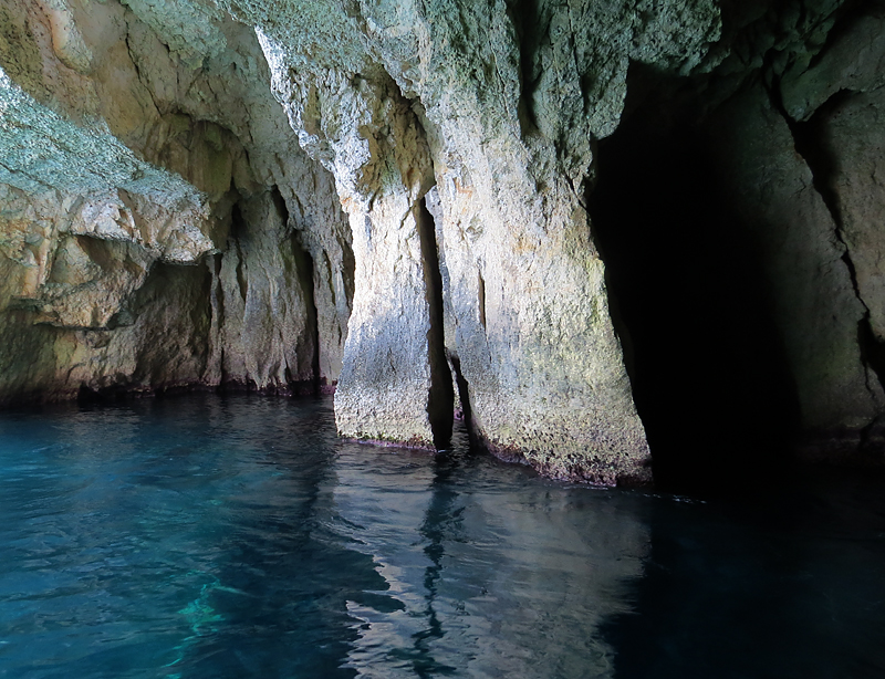 Promenade en bateau  la Grotte bleue, Malte