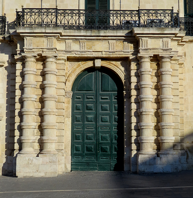 Porte du Palais des grands maitres