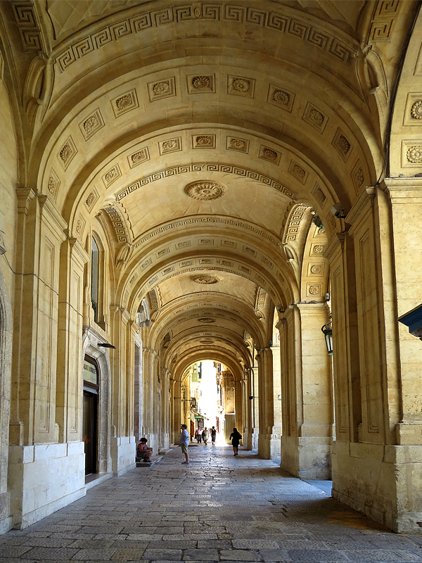 arcades sous les palais