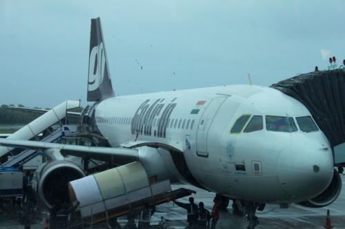 2014079762 Go Air Mumbai Airport.JPG