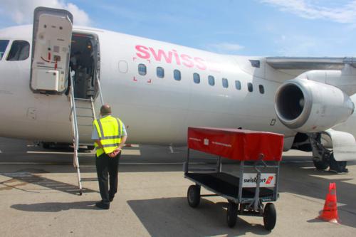 2014081082 Swiss Air Avro R100.JPG