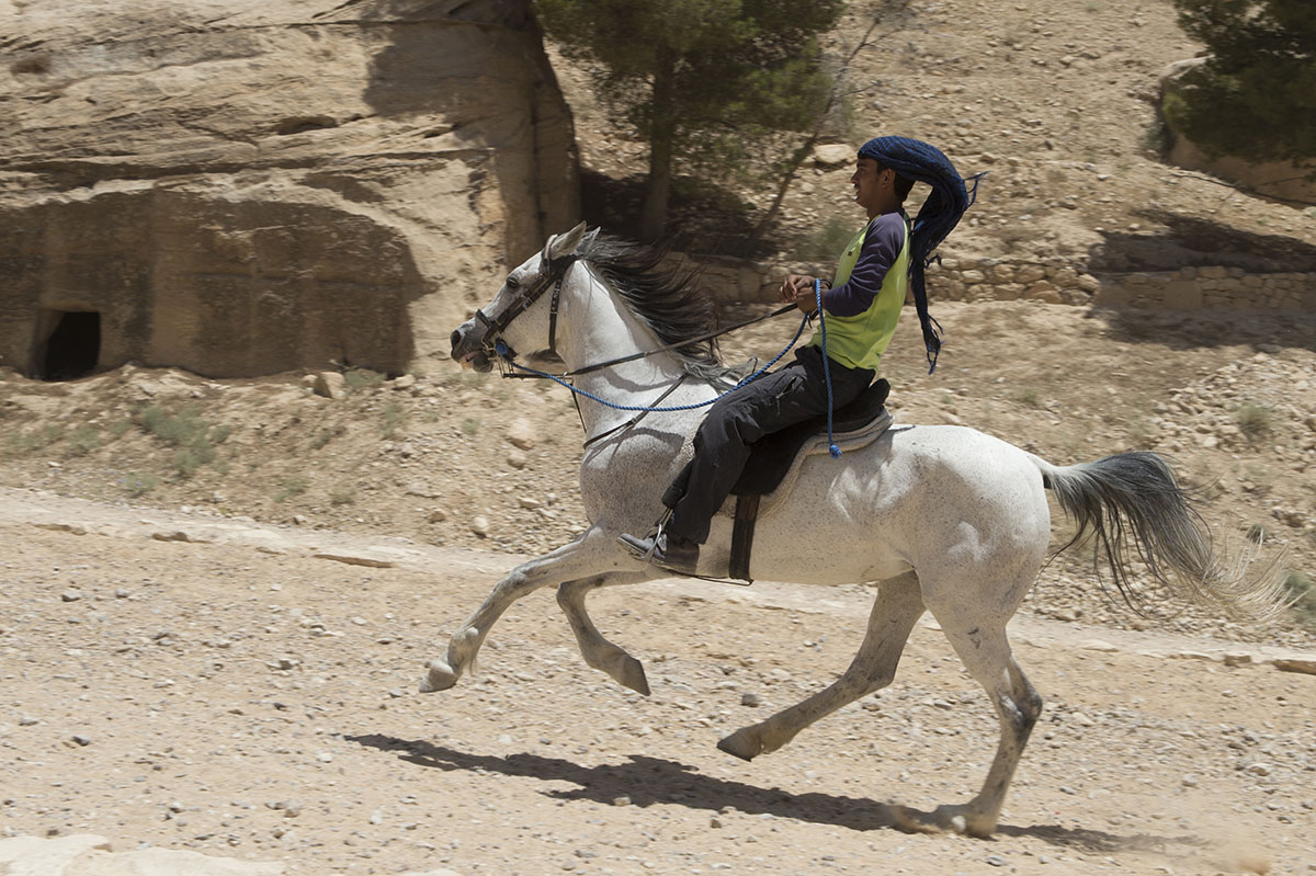 Jordan Petra 2013 1582 Bab as-Siq area.jpg
