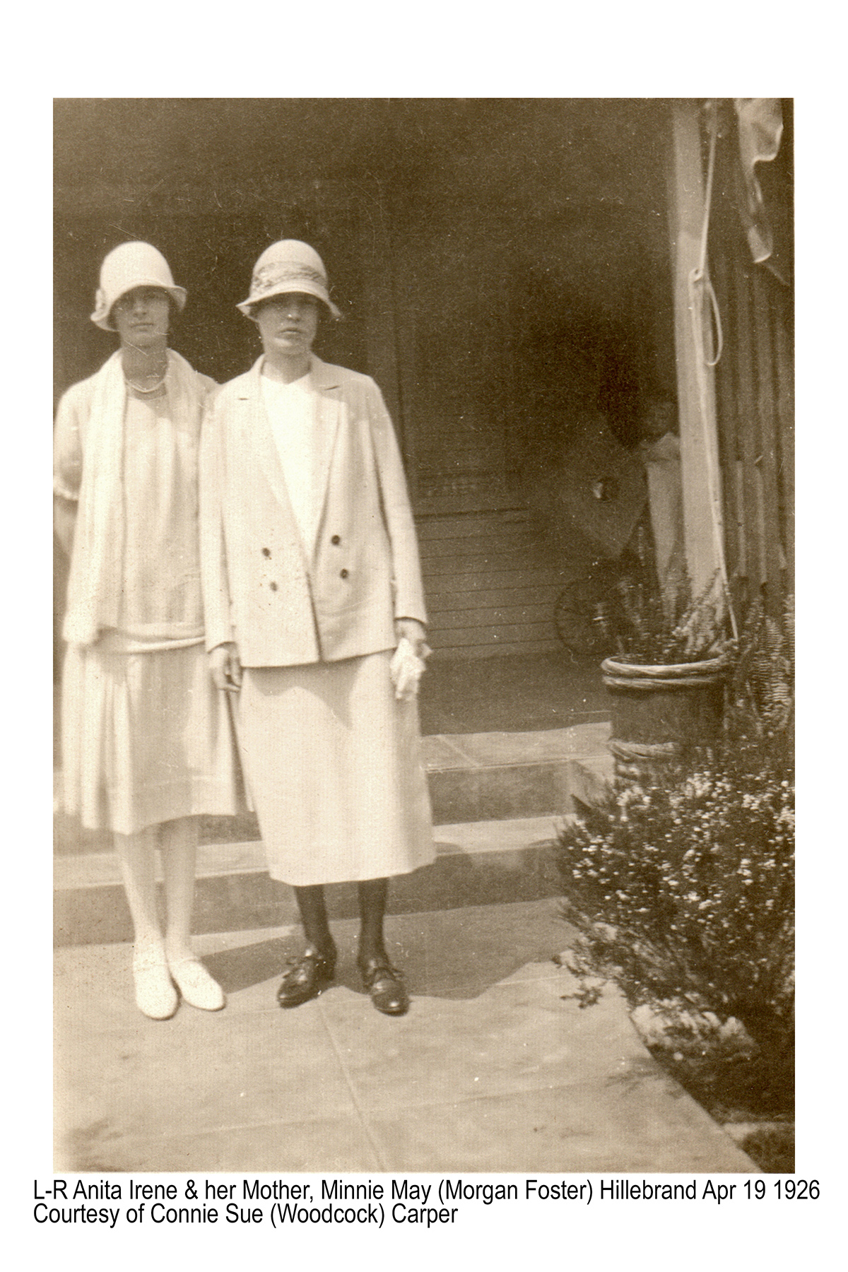 Minnie May Hillebrand & Anita Irene 1926.jpg