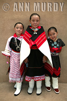 3 Girls from Isleta Pueblo
