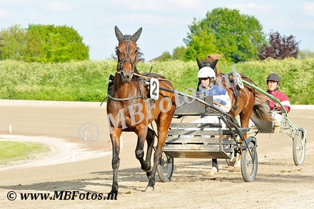 _MBF1490.jpg