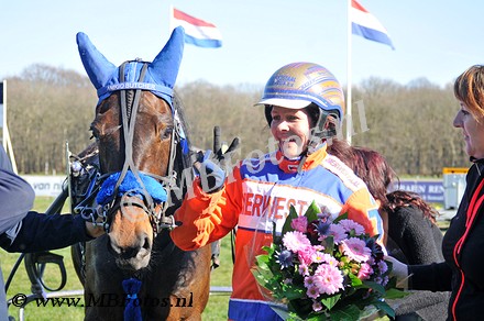 Koers 2 en  9. Hiltje 2x.jpg
