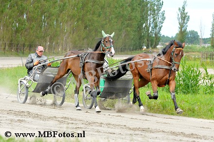 _MBF1042.jpg