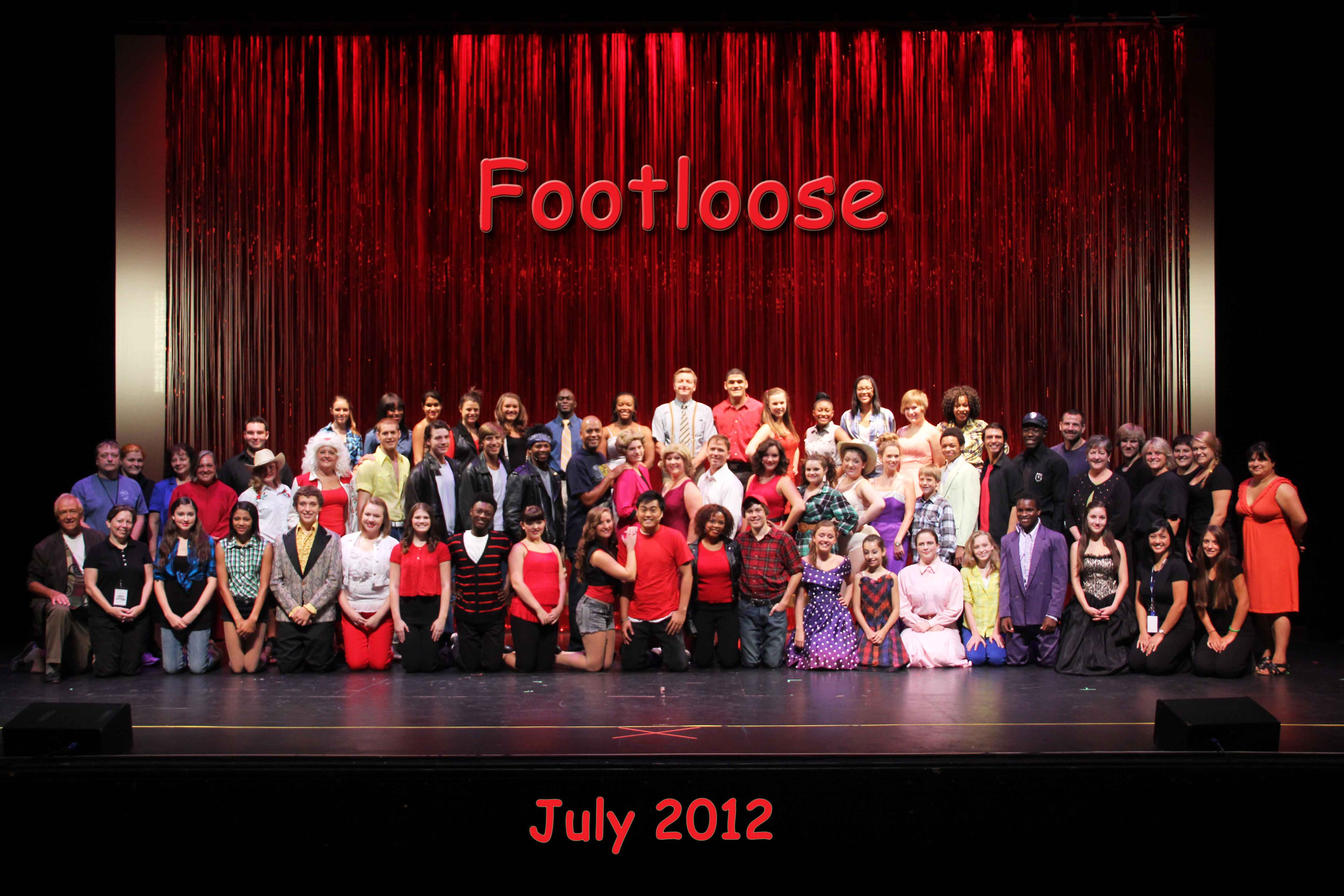 Footloose cast 2012.jpg