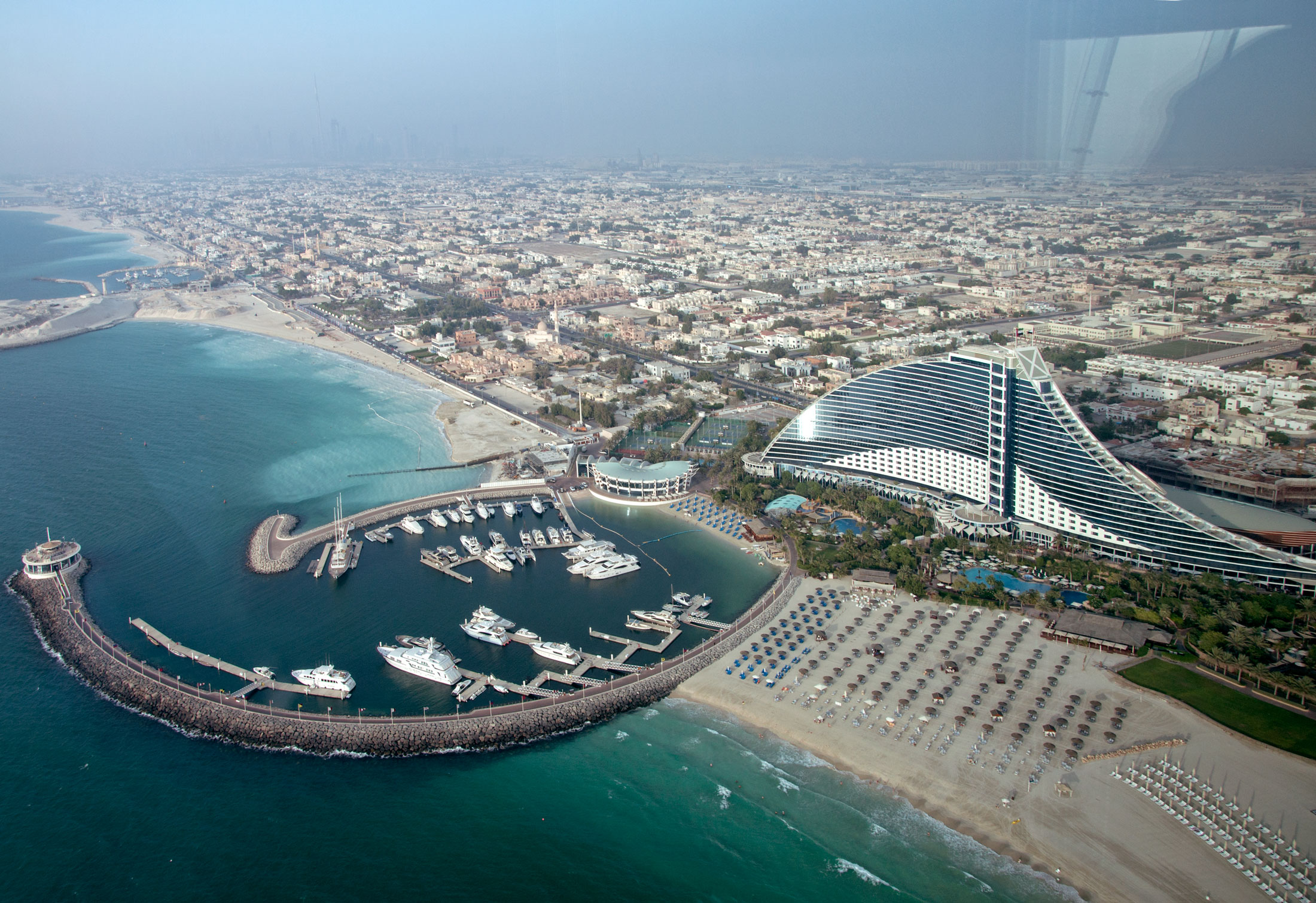 91 Dubai - Burj Al Arab Sky View Bar MRC@2014.jpg