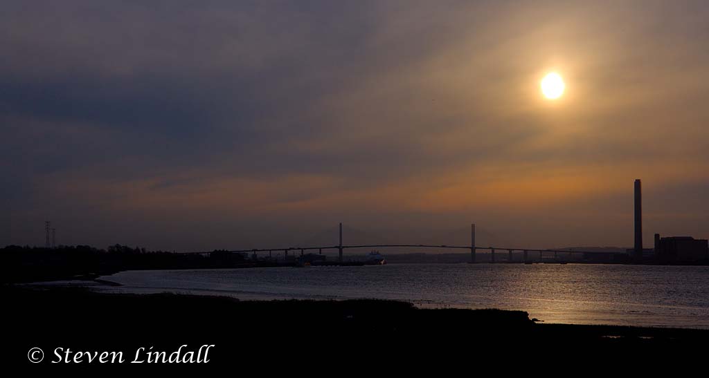 QE2 Bridge