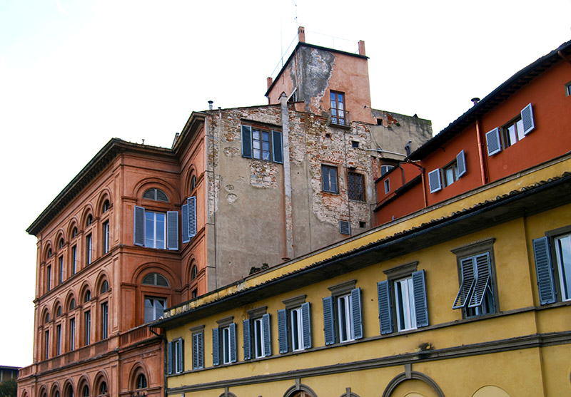 Windows with a view of the River6116