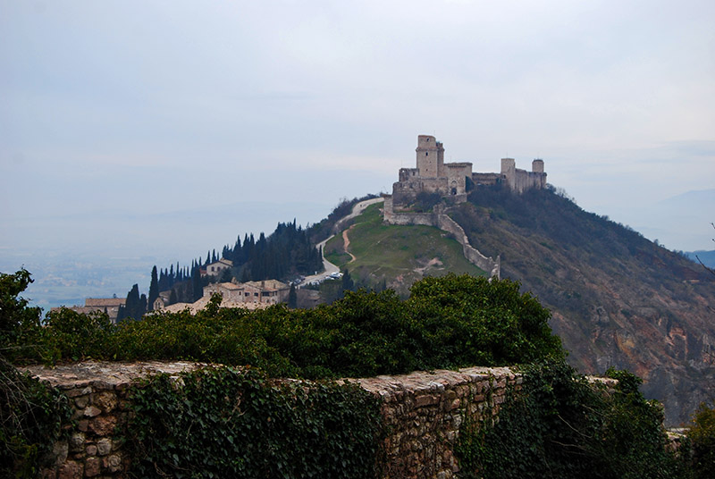 The Rocca Maggiore and City Wall6537