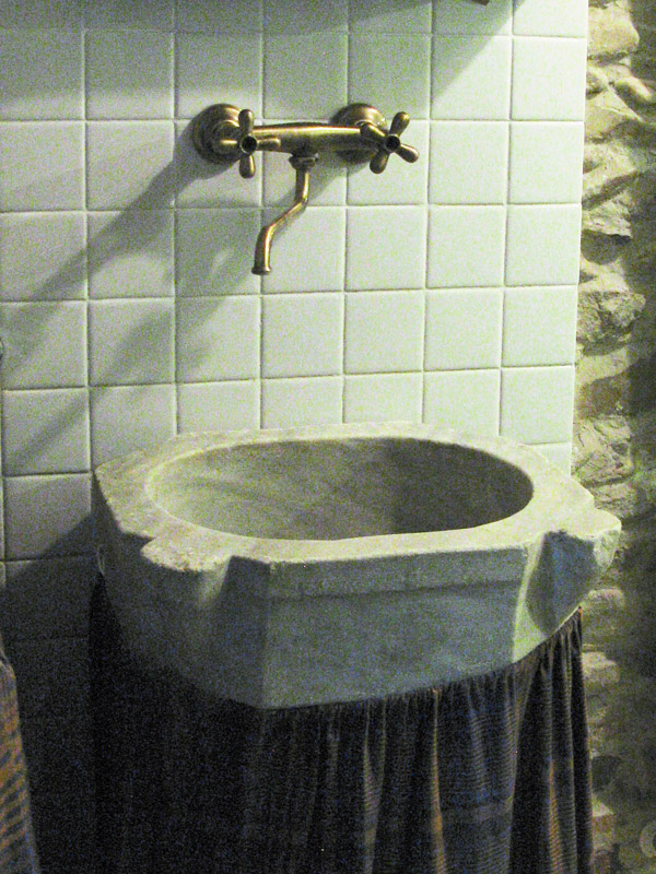Marble sink: at our B&B6578.jpg