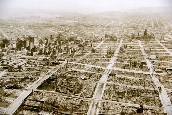 Historic aerial photo of the aftermath of the Great San Francisco Earthquake of 1906