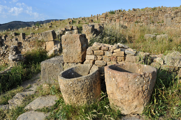 A pair of stone basins, Djmila