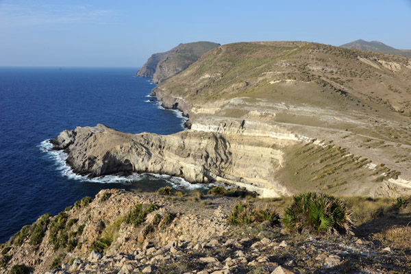 It would probably be possible to trek from here to Madagh Beach about 10 km to the east