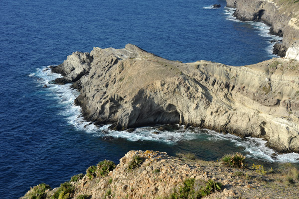 Rocky promontory east of Bouzedjar