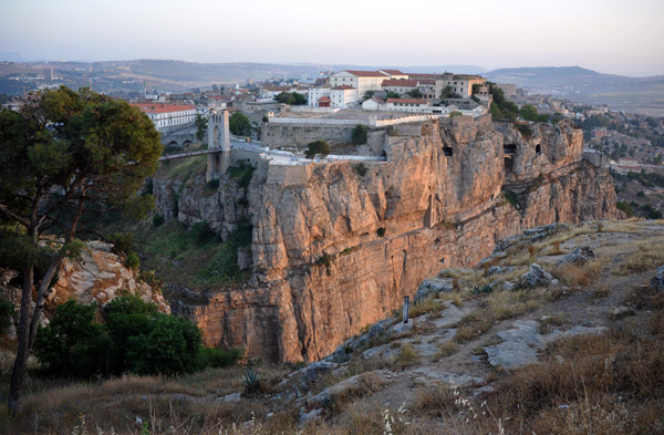 View of the Pont Sidi M'Cid and the plateau of the Old City of Constantine