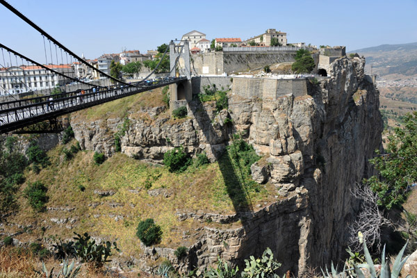 Sidi M'Cid bridge with the cliffs of Constantine