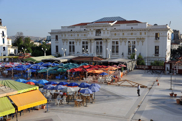 Open-air cafs behind the Palace of Justice, Constantine