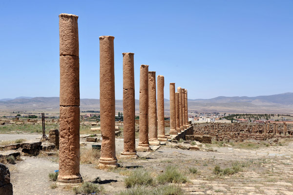 Colonnade on the east side of Capitol Square, Timgad