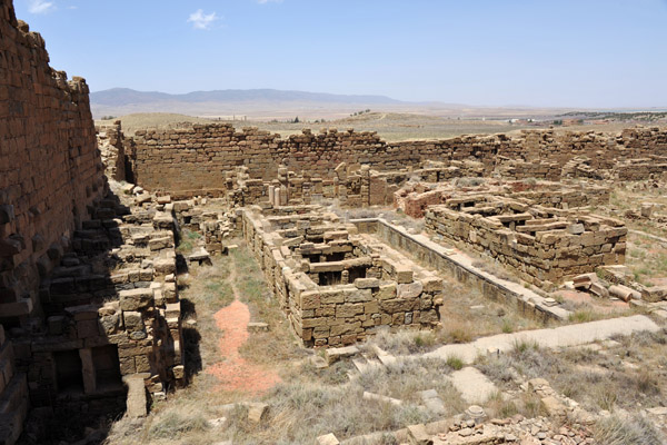 Officers quarter and divine pool, Byzantine Fort, Timgad