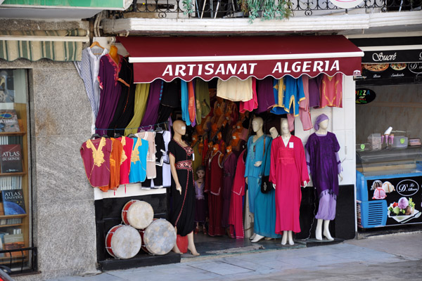 One of the few touristy shops - Artisanat Algeria, Place de l'Emir Abdelkader