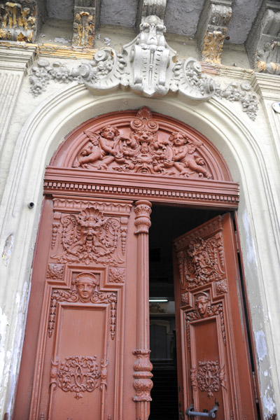 Ornately carved door, Ville Blanche