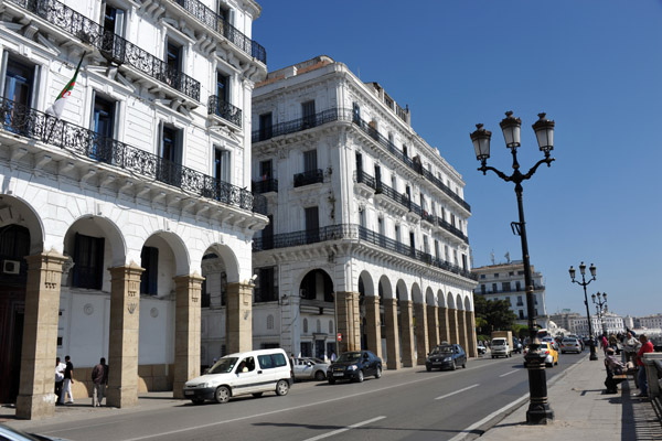 Boulevard Zirout Youcef across from the Gare d'Alger