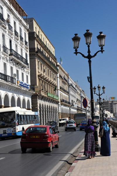 Port-side Algiers