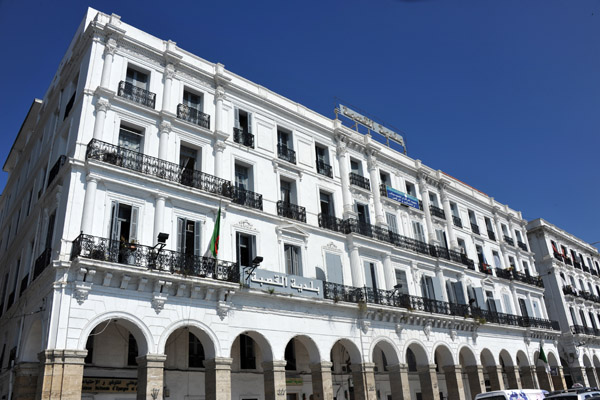 Mediterranean blue and white, Algiers