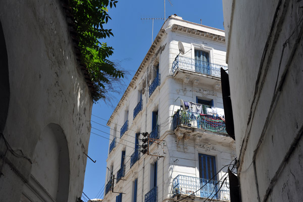 The lower Casbah blends into the French Ville Blanche