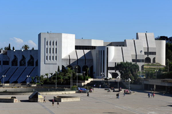 Algerian Army Museum on the opposite end of Place des Martyrs
