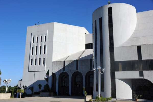Algerian Army Museum, Place des Martyrs
