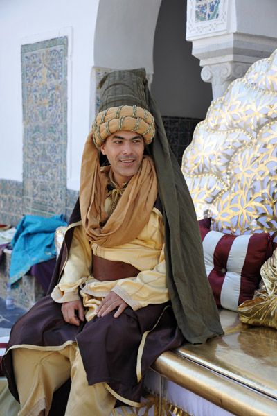 This guy was great...he went and found his giant headdress for my photos