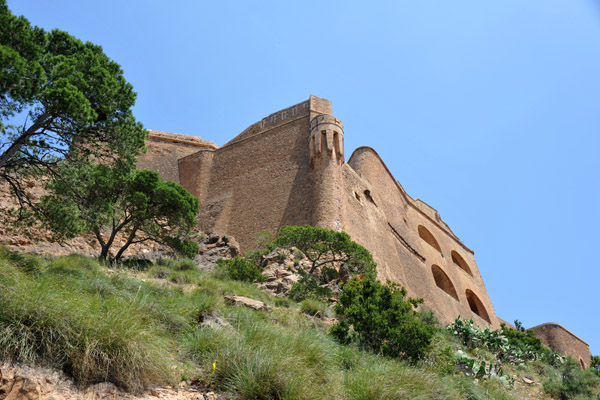 Supposedly, each of the forts protecting Oran is linked to the others through underground passages