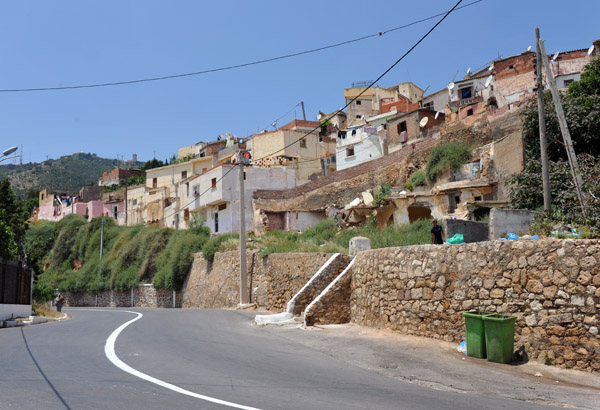 The road from Jebel Murdjadjo