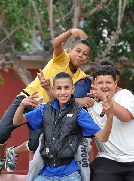 Kids in Oran, Place de la Kahina