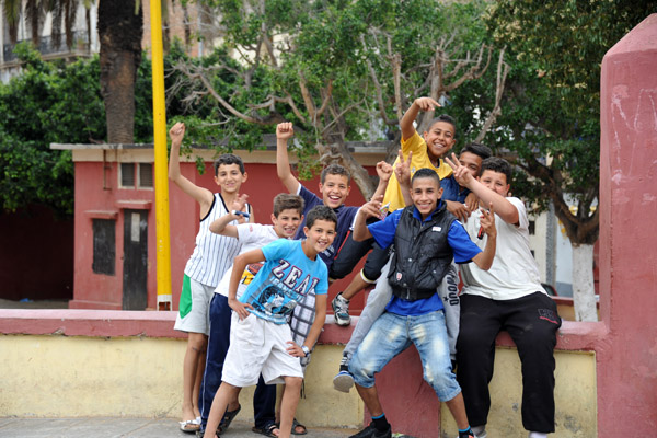 Kids in Oran, in front of the former Cathedral