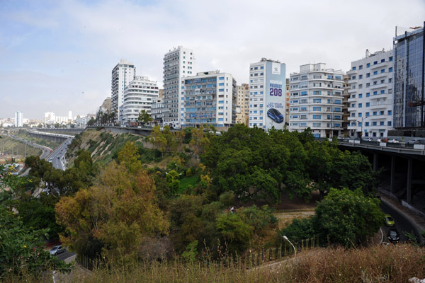 Prime real estate in Oran along the cliffs overlooking the port