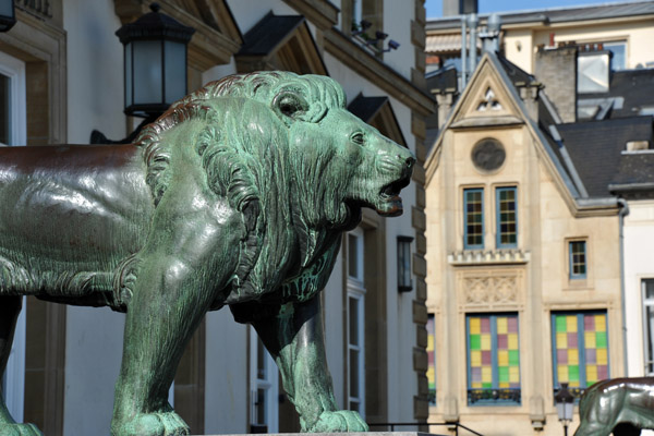 Lion in front of the Htel de Ville of Luxembourg, Place Guillaume II