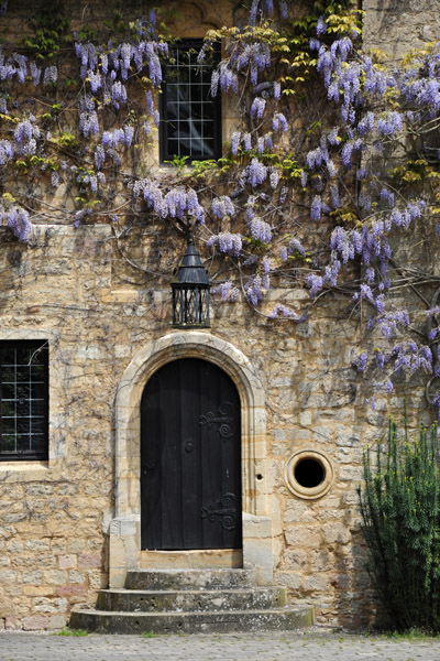 Lilacs over a doorway, Abbaye d'Orval