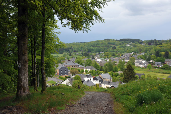 Dirt road from the castle to town, Herbeumont
