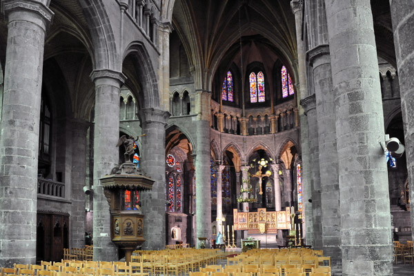Interior, Notre Dame de Dinant