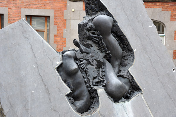 Monument to Adolphe Sax, Place Victor Collard, Dinant