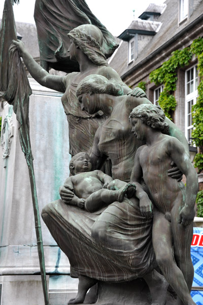 War Memorial at the Htel de Ville, Dinant